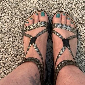 Super comfy summer sandals